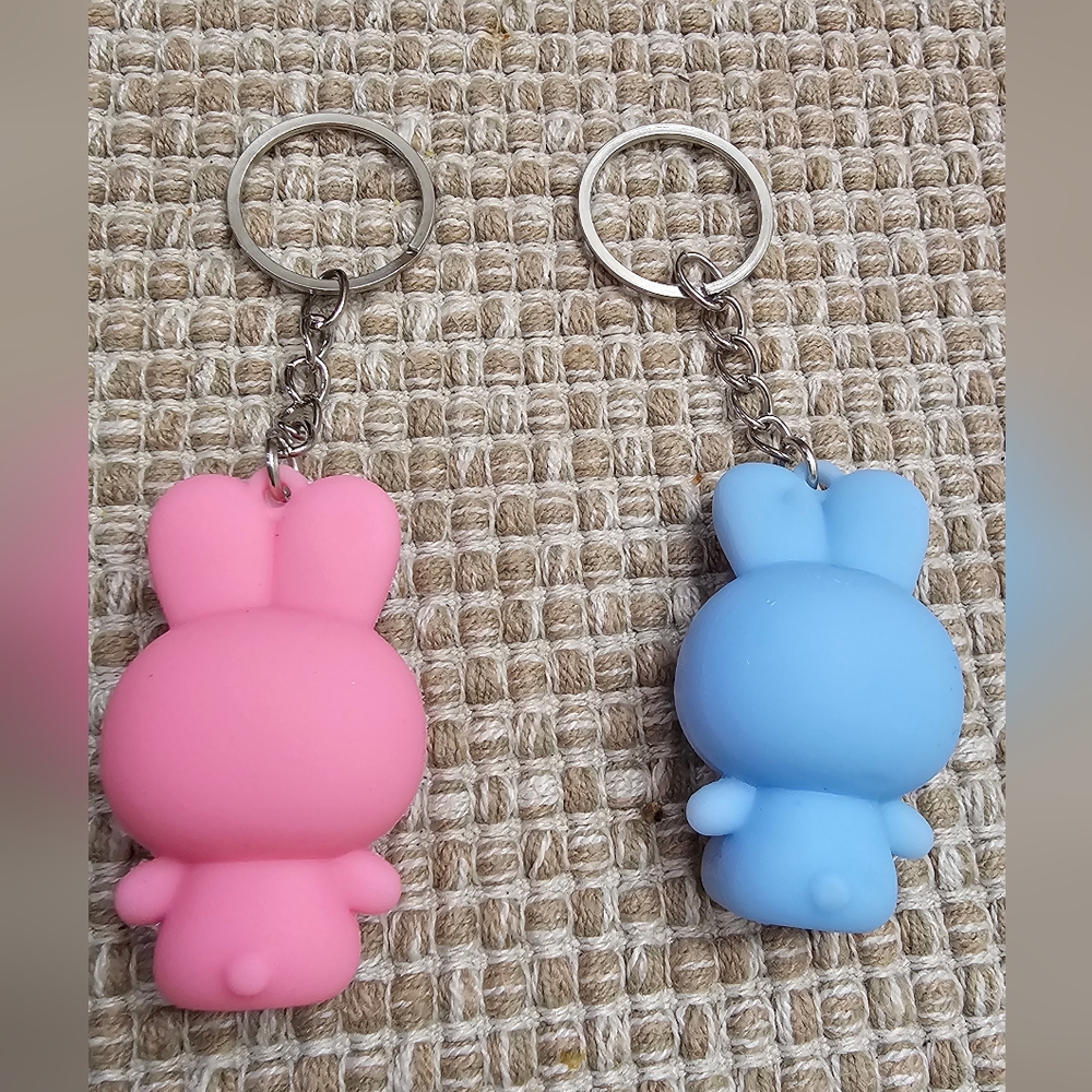 Sanrio Little Twin Stars Kiki & Lala Bunny Key Chain Purse Charm Set Of Two NWOT - Picture 2 of 3